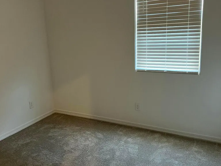 10214 W Indianola Ave — Photo 12