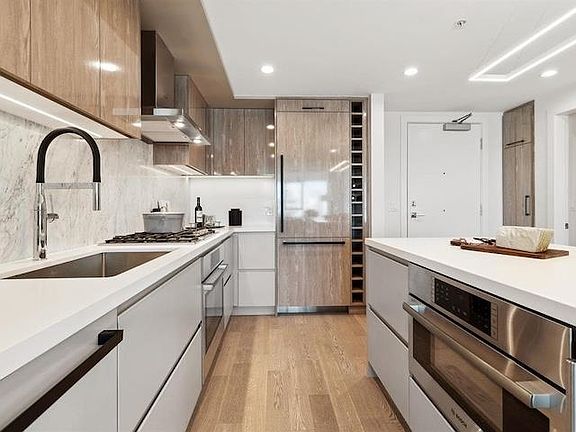 4th image of 1526 Finlay St #711