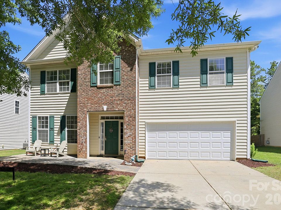 1st image of 3135 Pine Bluff Way