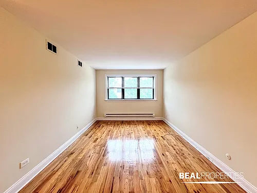 555 W Arlington Pl #309 Photo 1
