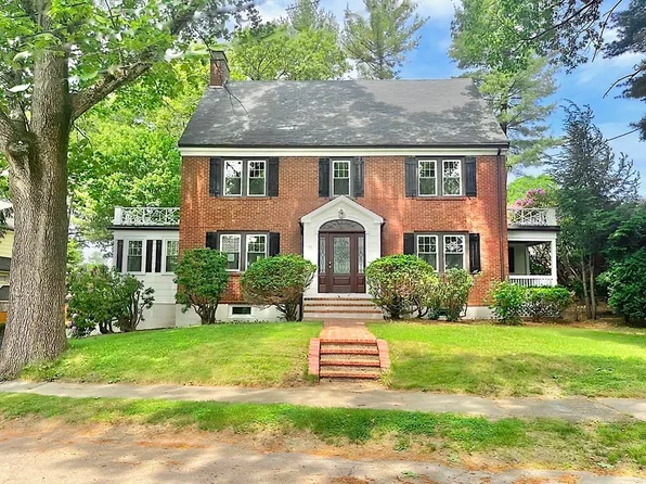 60 Ridge Rd, Milton, MA 02186