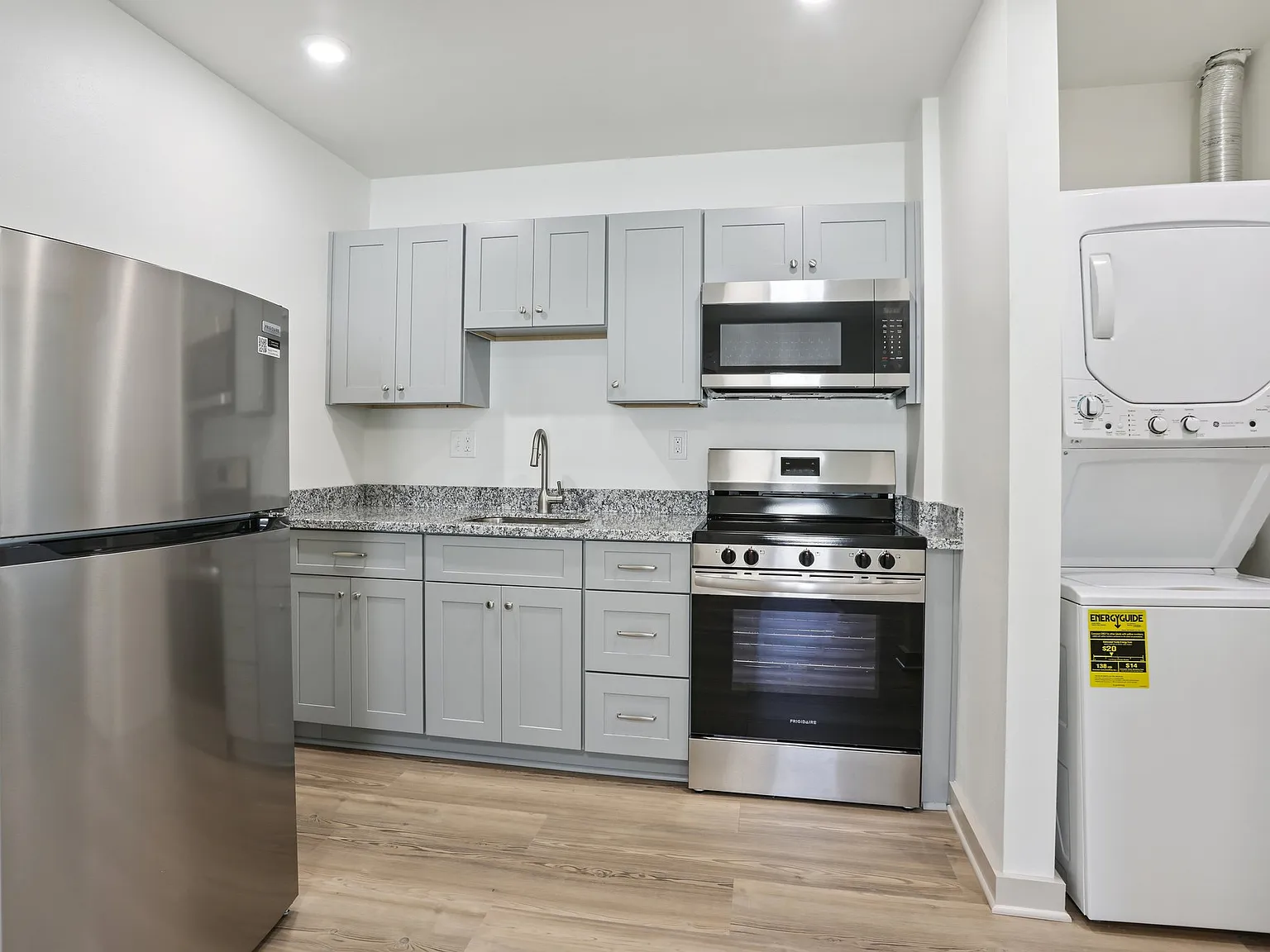 1 bed, 525 sqft, $1,350 — Photo 3