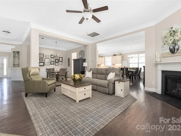 2455 Seagull Dr #62, Denver, NC 28037