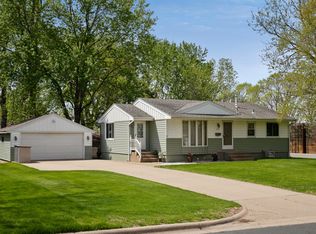 6725 Yukon Ave N, Brooklyn Park, MN 55428
