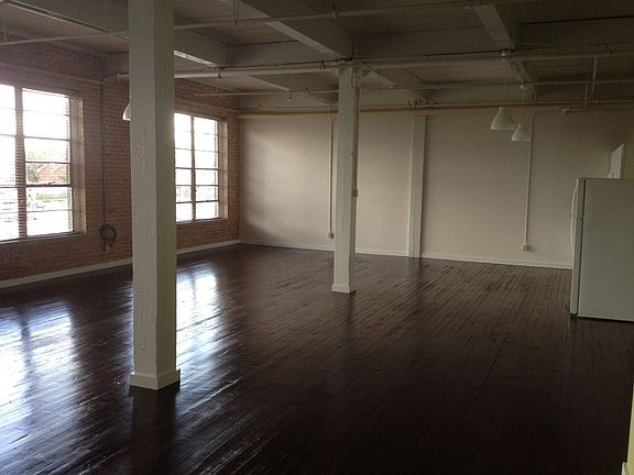 3rd image of 100 Jackson St Ste 202