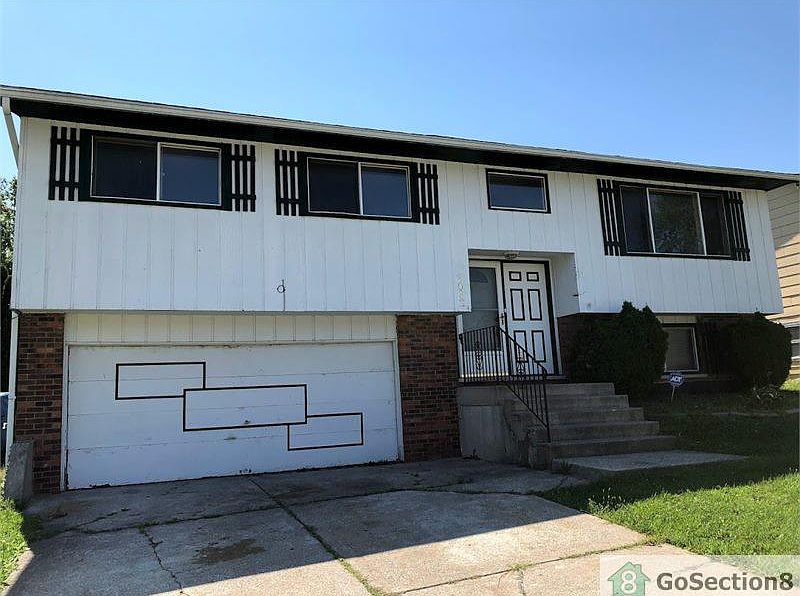 1st image of 3032 225th St