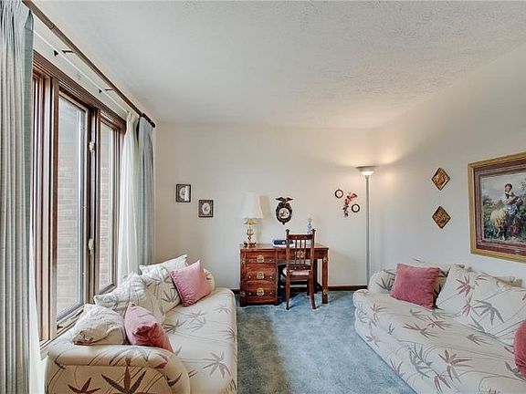 3rd image of 3107 Kirkwood Ct