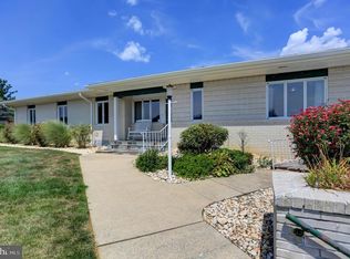 9245 Oyer Dr, Waynesboro, PA 17268