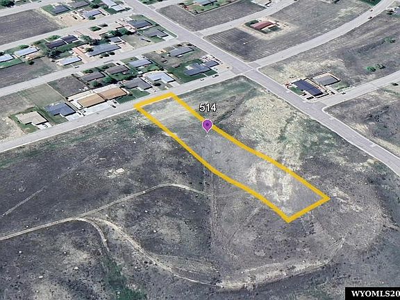 3rd image of 514 Emigrant Dr