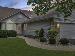 15542 Banyan Ln, Eden Prairie, MN 55347