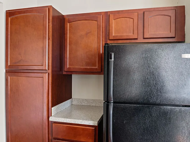 The Reese Apartments — Photo 14