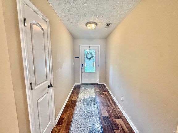 4th image of 3521 Bronson Ln
