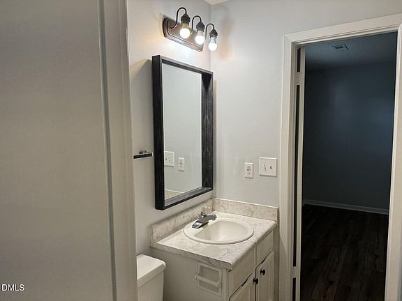3rd image of 1313 Hudson Ave APT 10