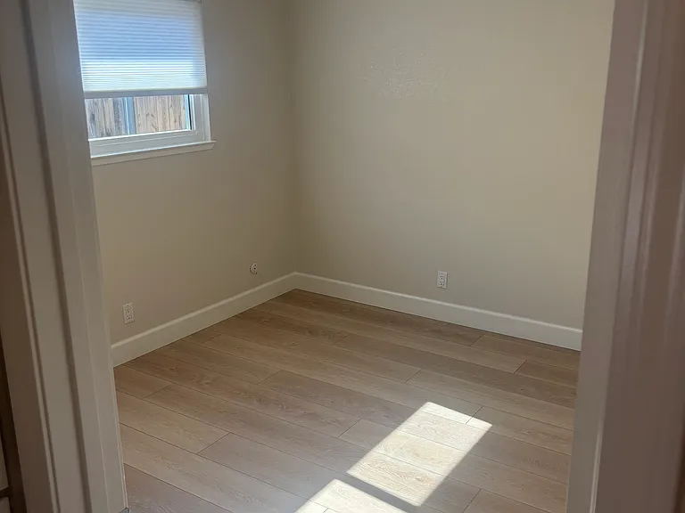 3013 Notre Dame Dr — Photo 17