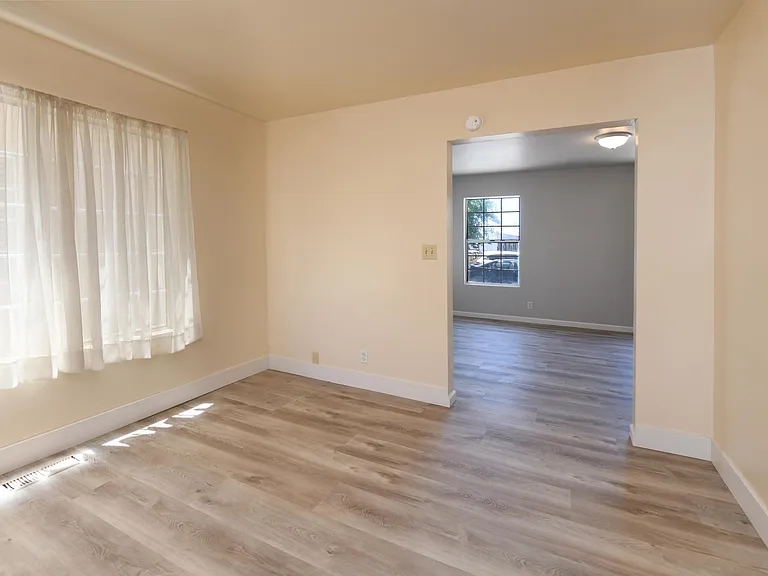 2716 Adeline St — Photo 8