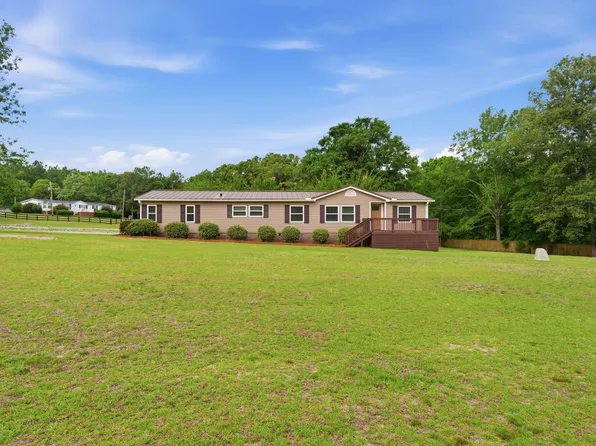 1463 Spears Creek Rd, Lugoff, SC 29078