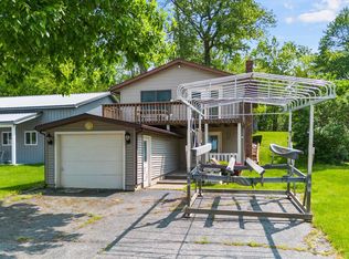 295 Lane 820b Snow Lk, Fremont, IN 46737