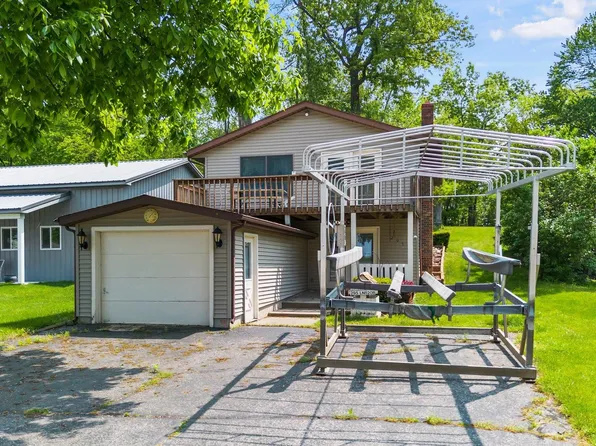 295 Lane 820b Snow Lk, Fremont, IN 46737