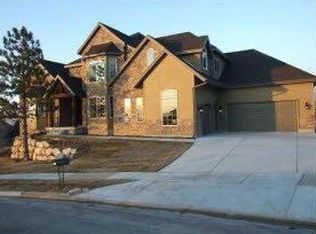 449 E Canyon Estates Dr, Bountiful, UT 84010