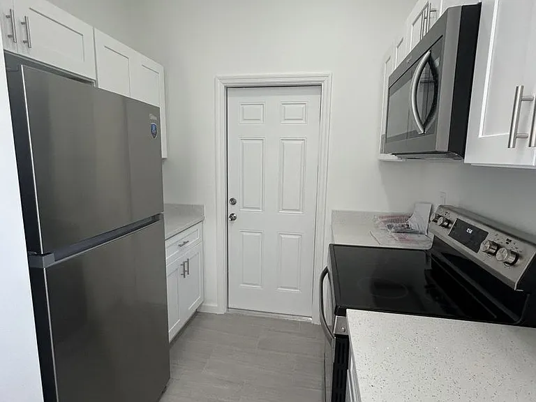 544 Highlands Lake Dr — Photo 6