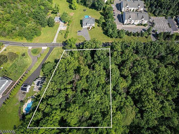 3rd image of 73 Weston Road