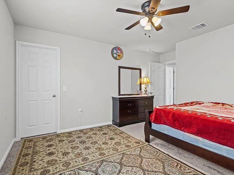 724 Durness Dr — Photo 13