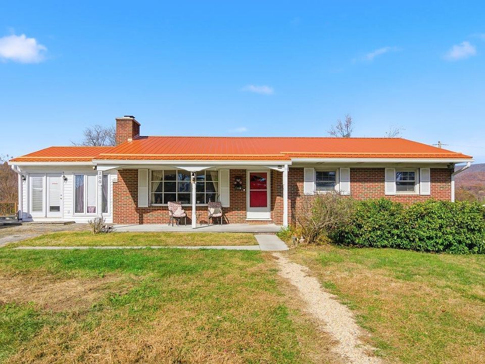 1st image of 200 Douglas Ln
