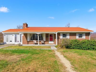 200 Douglas Ln, Pearisburg, VA, 24134