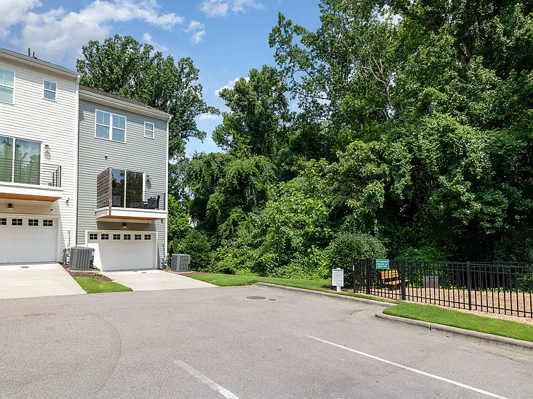 758 Peakland Pl — Photo 26