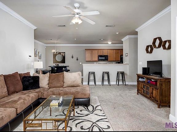 4th image of 900 Dean Lee Dr APT 1602