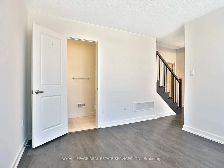 3191 Ernest Appelbe Blvd — Photo 6