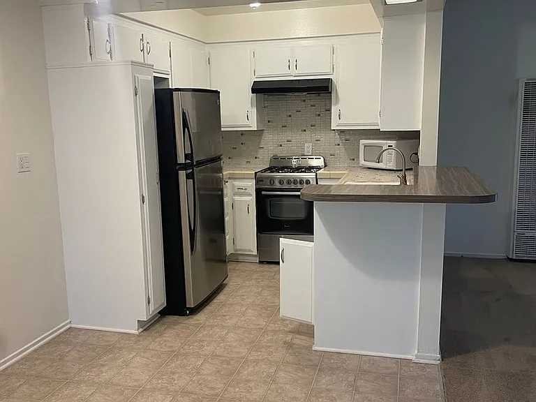 Blairwood Wyngate (#230) — Photo 2