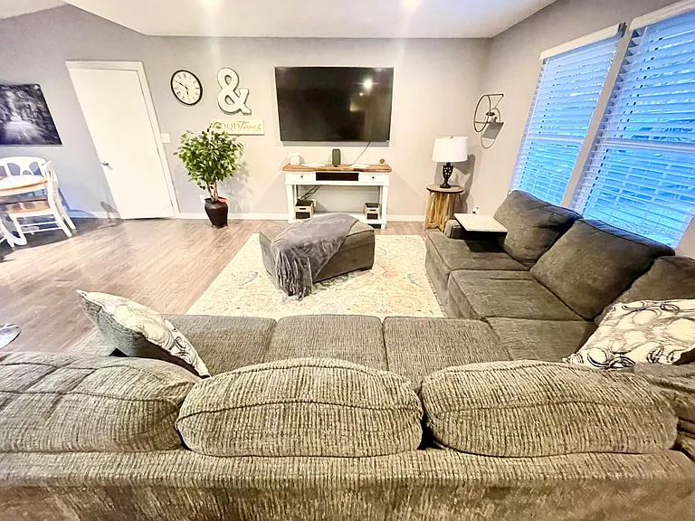 13 Grisham Dr — Photo 19