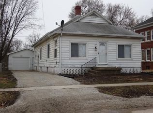 809 4th St, Pawnee, IL 62558