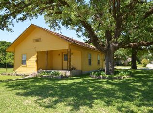 460 7th St, Somerville, TX 77879