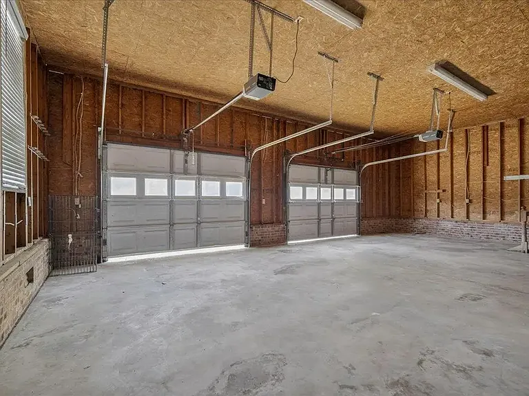 1032 Lynch Rd — Photo 23