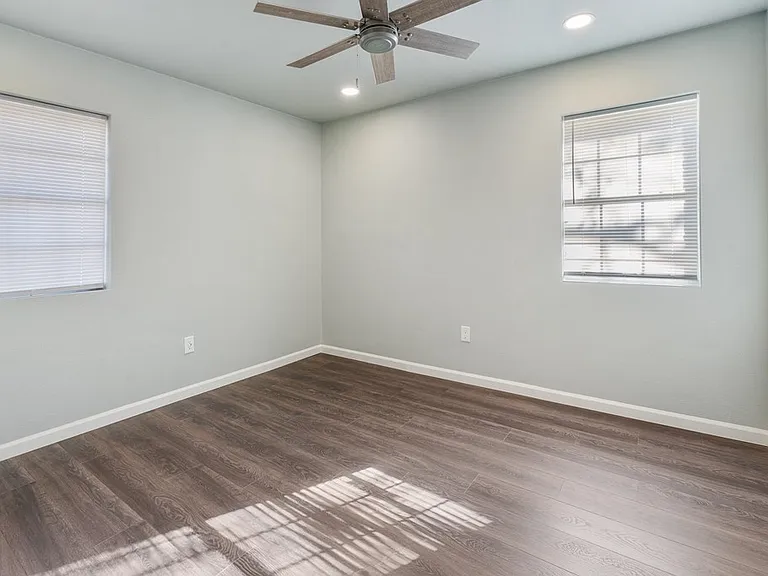 208 N Coleman St — Photo 19