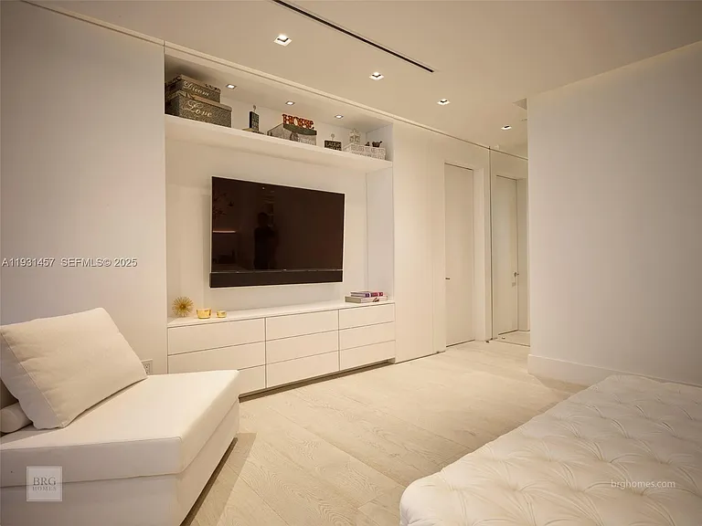 9701 Collins Ave #2704S — Photo 16