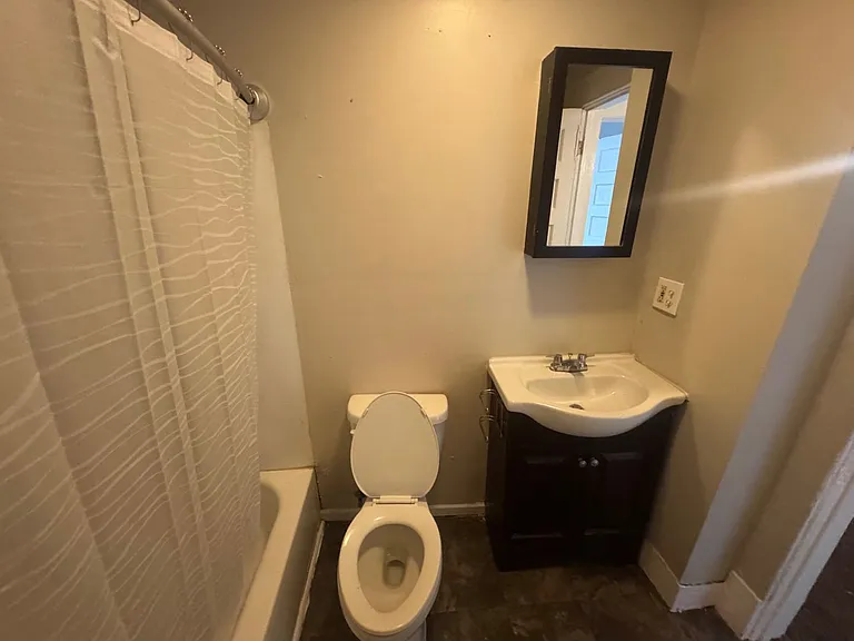 10808 St Clair Ave, Cleveland, OH 44108 — Photo 16