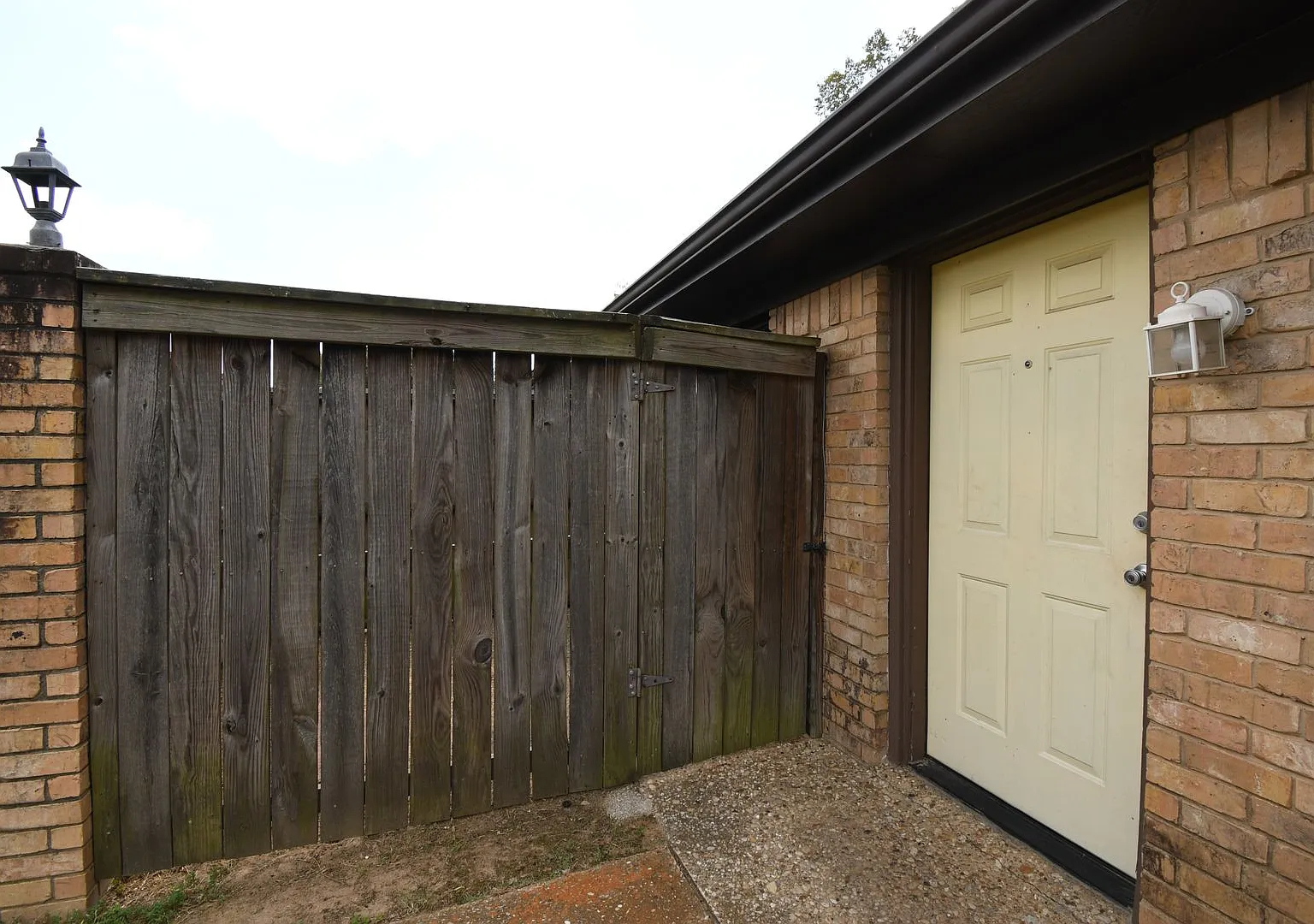 2 Bedroom 2 Bathroom Duplex in Whitehouse — Photo 2