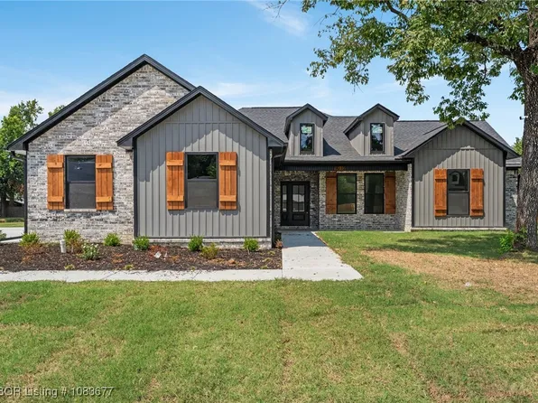 9012 Carson Way, Fort Smith, AR 72908