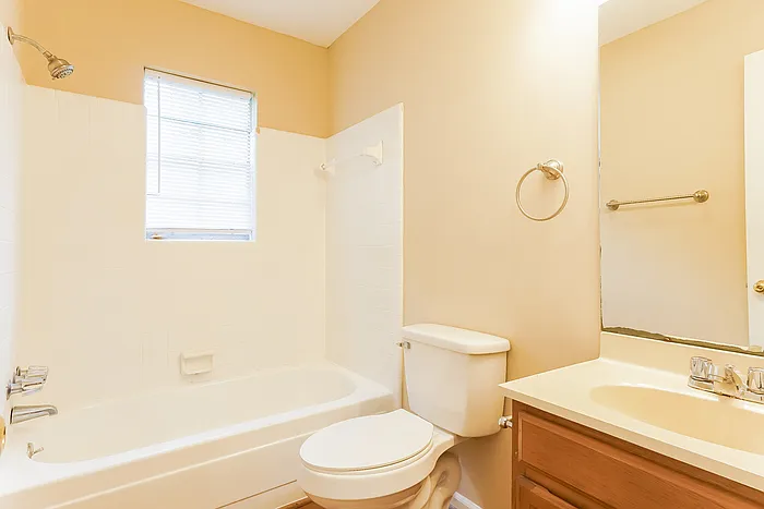113 Avalon Ave — Photo 9