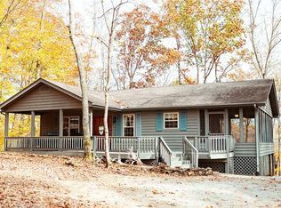 125 Seminole Ln, Byrdstown, TN 38549