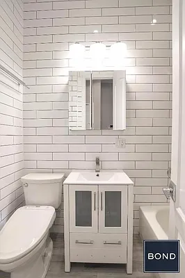 Rented by Bond New York | media 30