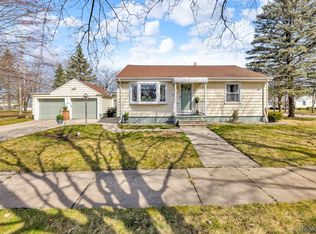 1006 13th St, Marysville, MI