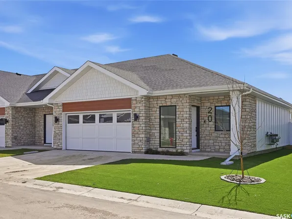 720 Brighton Boulevard #20, Saskatoon, SK S7V 1X1