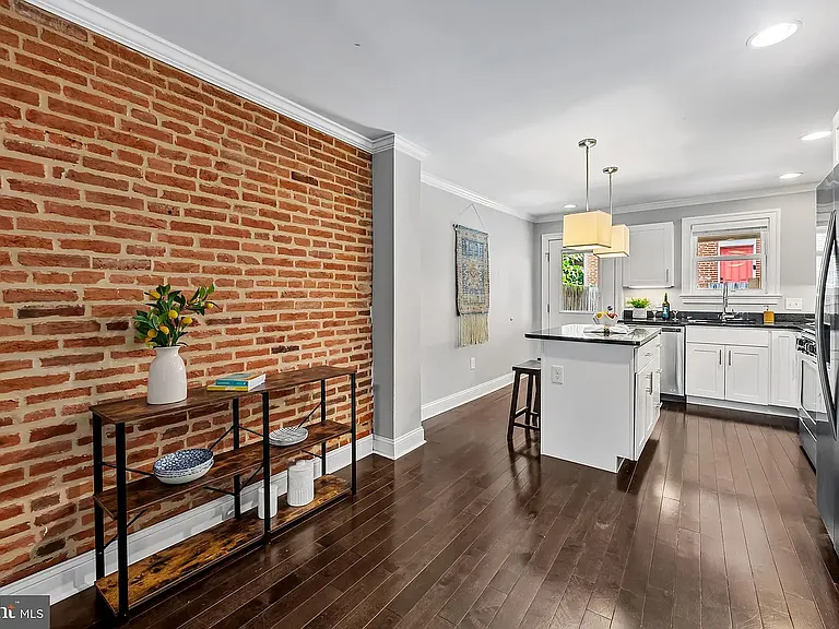 1011 Patapsco St — Photo 11