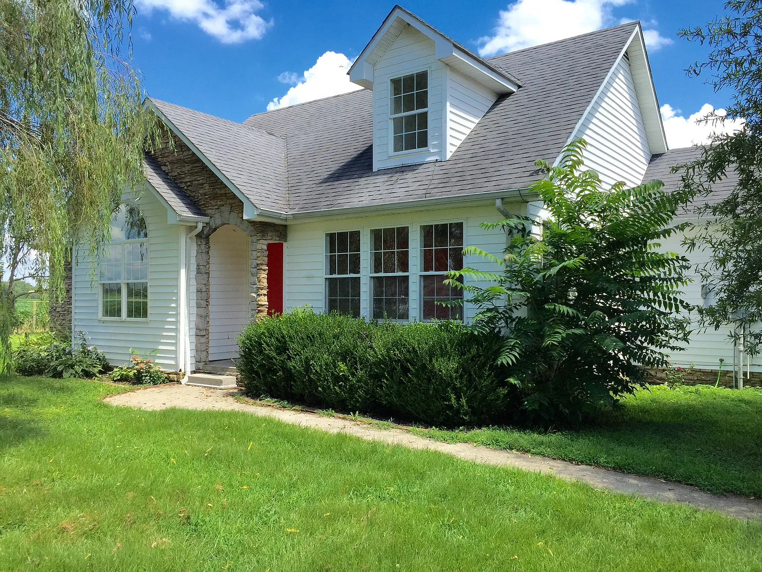 2482 Highway 3525 photo 1