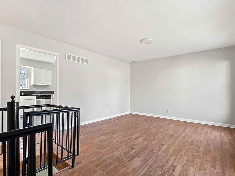 16309 S Queen Ridge Dr — Photo 7