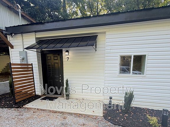 3rd image of 901 Pacific Ave #7